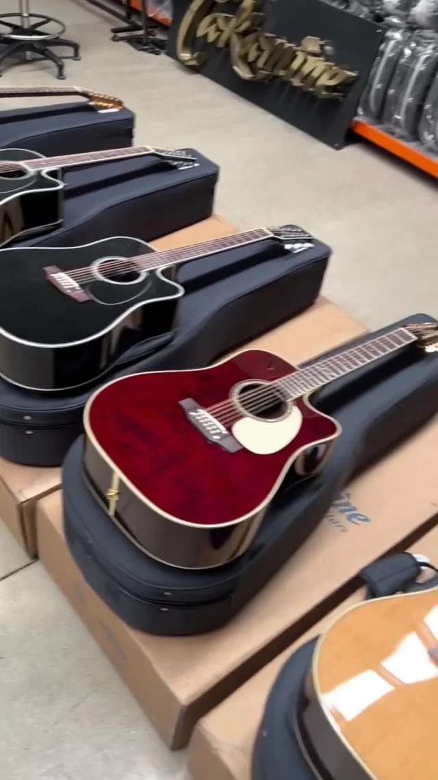 Lo que hay x aquí compañeros 🤷🏻‍♂️ 

Docerolas Takamine Pro Series 🇯🇵

Ahora somos Legacy Music ⚫️⚪️

Contáctanos y ordena por WhatsApp al 664 293 0972 📞 o compra en línea en legacymusic.mx 👈🏻 Enviamos a todo México 🇲🇽

Compra a 3 meses sin intereses con Tarjetas de Crédito o Mercado Pago 💳 o en hasta 24 mensualidades sin tarjeta con Atrato ✔️

¡Ahora somos Legacy Music! ⚫️⚪️

Aceptamos:

•Tarjetas de crédito
•Depósito bancario/transferencia
•PayPal
•Mercado Pago
•Atrato Pago
.
.
.
.
.
.
#LegacyMusic #Docerolas #Guitarras #Takamine